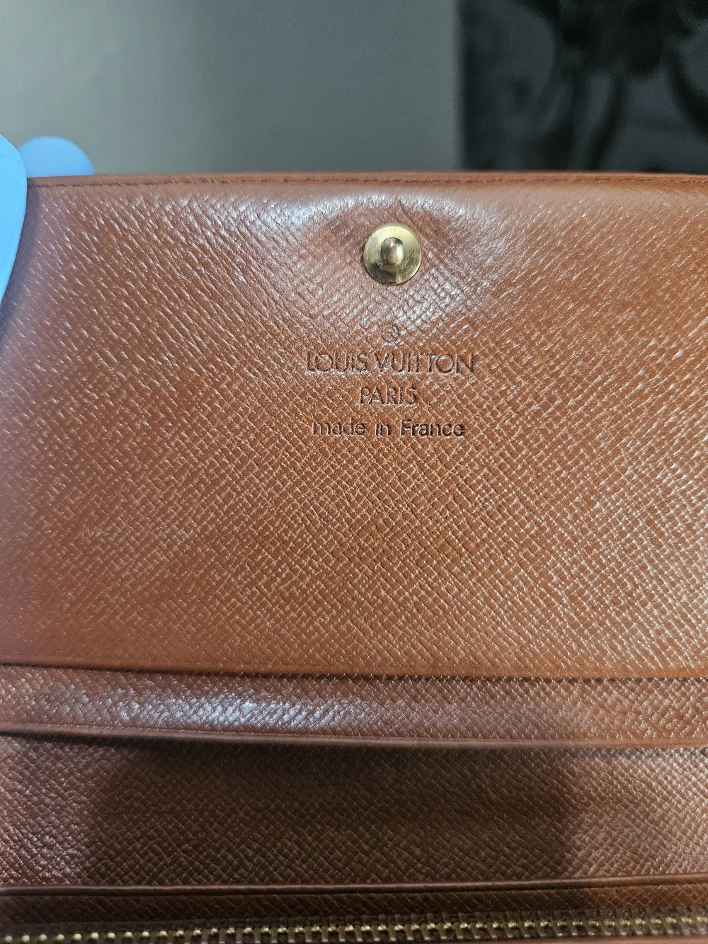 Authentic Louis Vuitton Vintage Tressor Wallet Monogram Canvas